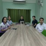ทีมพยาบาลจิตเวชและทีมงานถ่ายภาพร่วมกันหลังการระดมความคิดเห็นเกี่ยวกับ Smart TeLeMind ในโรงพยาบาล